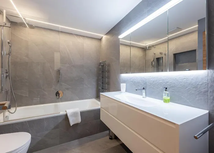 Apartment New! Exclusive 3min To Chantarella Bahn St. Moritz