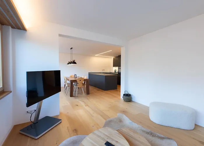 New! Exclusive 3min To Chantarella Bahn * Sankt Moritz